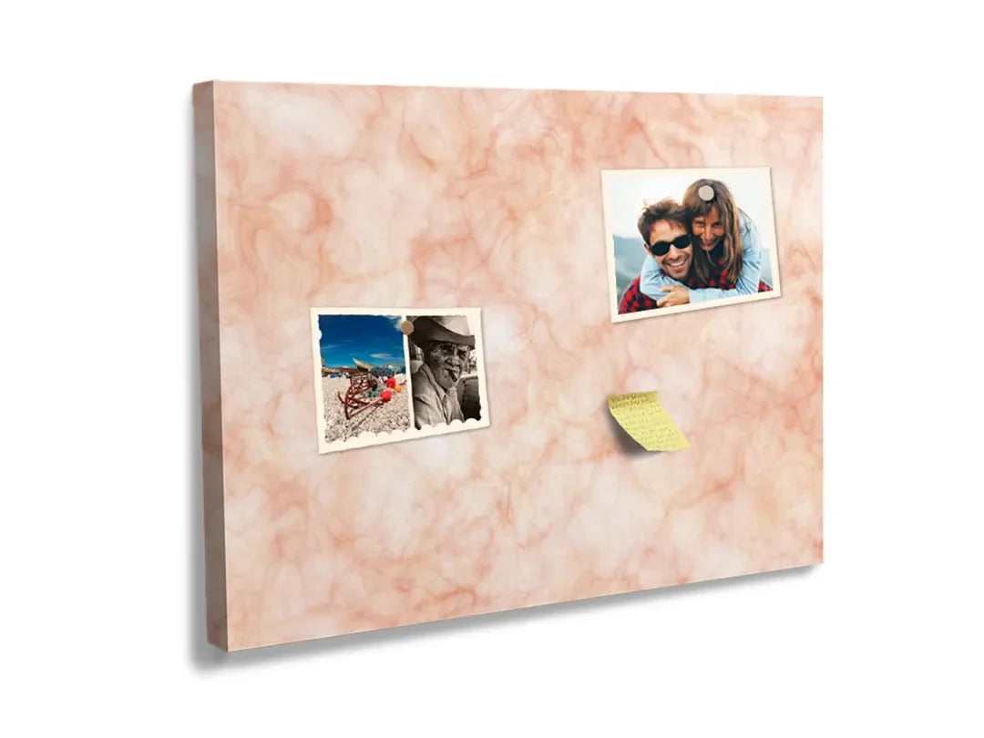 Kurkborden op canvas met roze marmerstructuur – formaat 60 × 40 cm