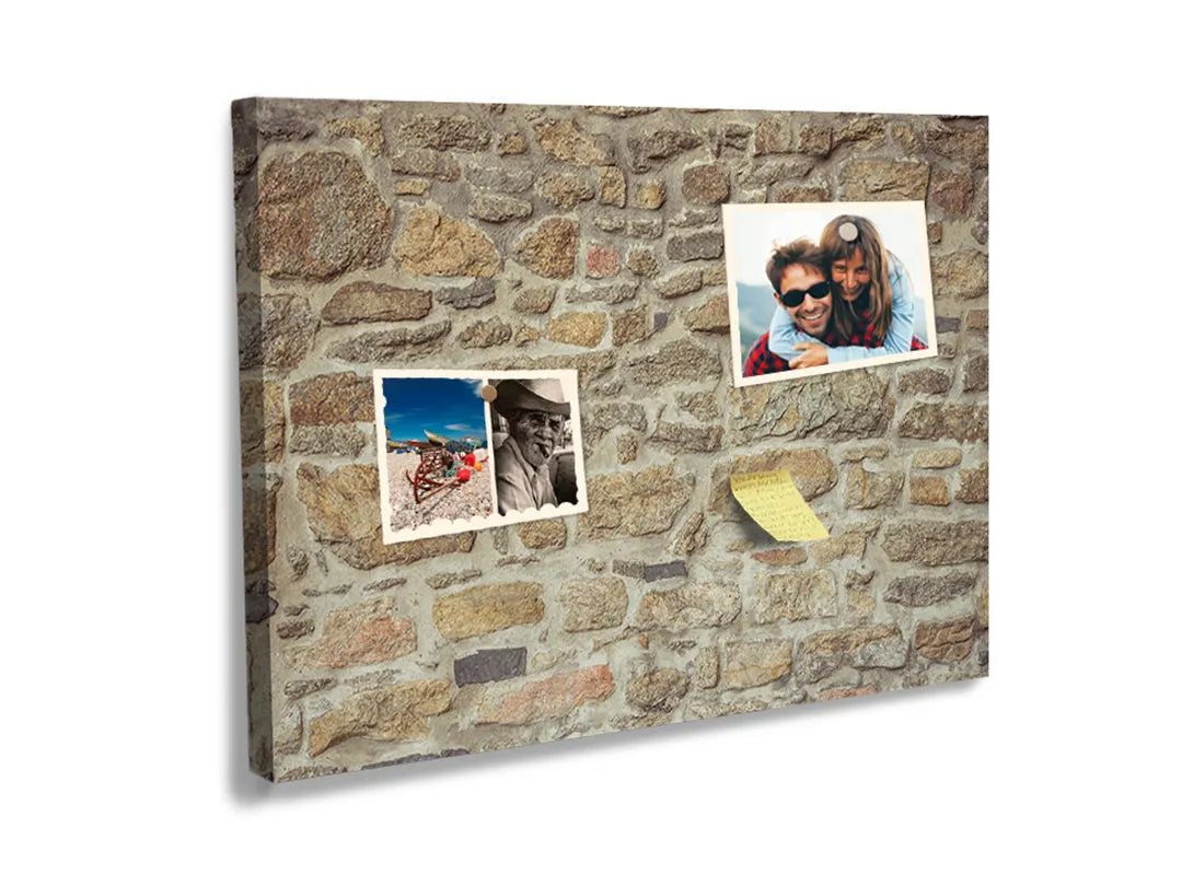 Kurkborden op canvas met rustieke stenen muur – formaat 60 × 40 cm