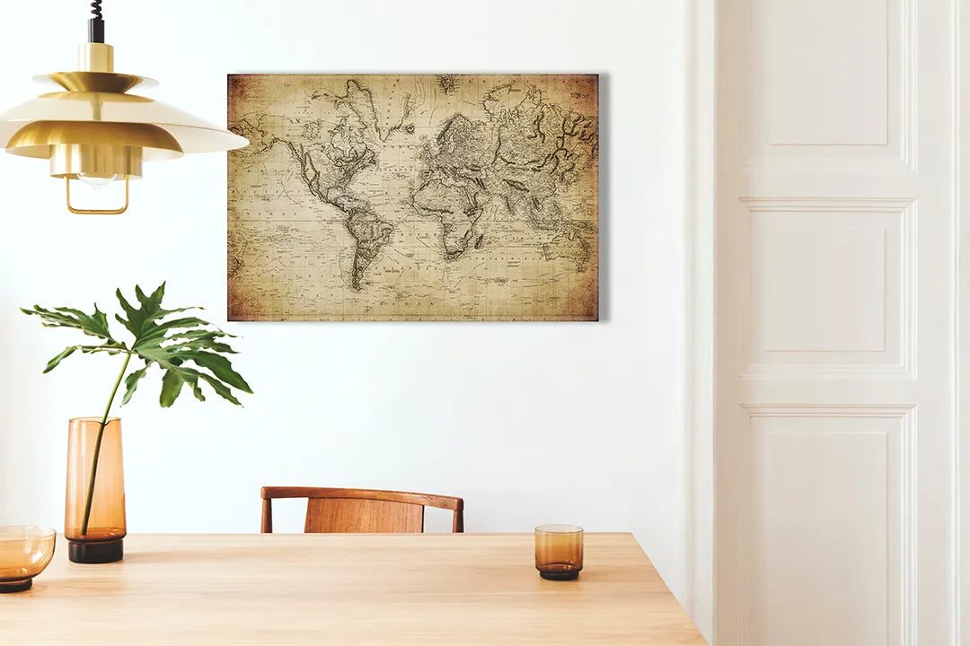 Kurkborden op canvas met antieke wereldkaart op perkament – formaat 100 × 70 cm