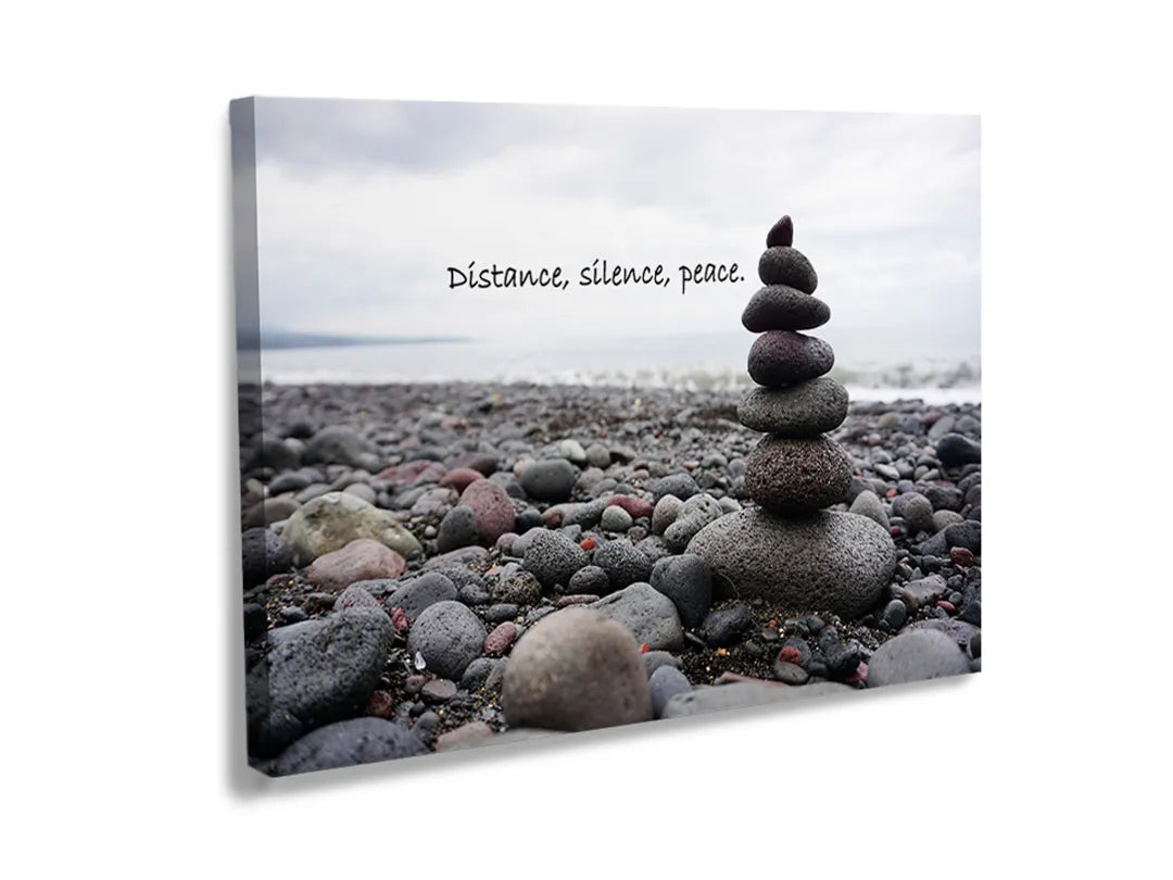 Kurkborden op canvas met zenstenen met quote over afstand en stilte – formaat 120 × 80 cm