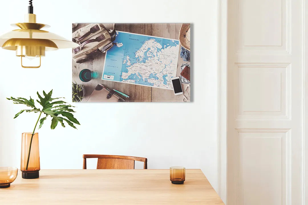 Kurkborden op canvas met reisplanning met kaart van europa – formaat 100 × 70 cm