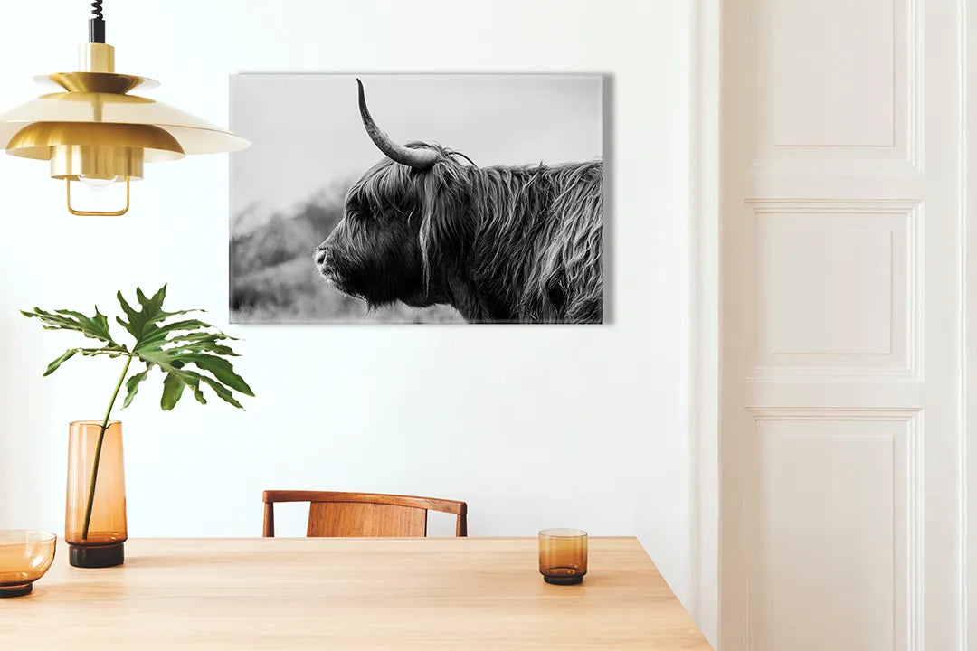 Kurkborden op canvas met zwart-wit schotse hooglander – formaat 100 × 70 cm