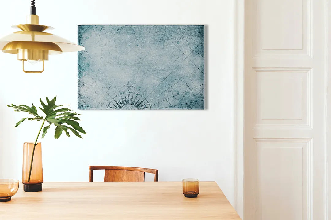 Kurkborden op canvas met blauw vintage kompaspatroon – formaat 100 × 70 cm