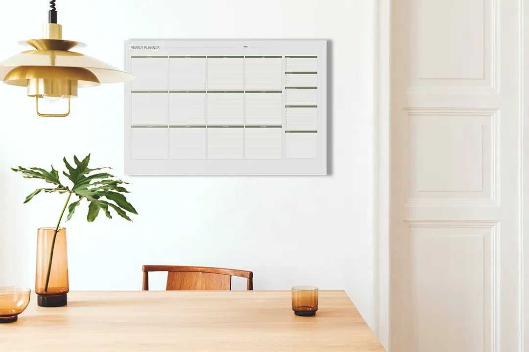 Kurkborden op canvas met jaarplanner met brede notitiekolom – formaat 100 × 70 cm