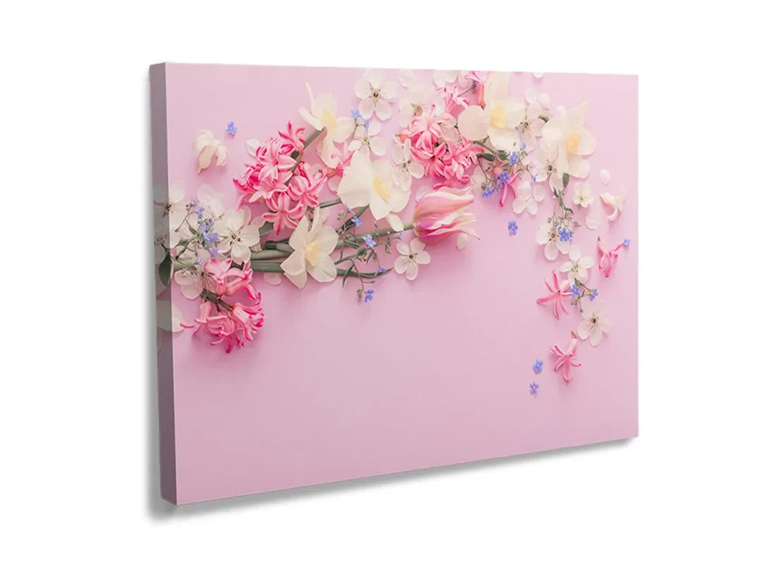 Kurkborden op canvas met roze bloemen op zachte achtergrond – formaat 120 × 80 cm