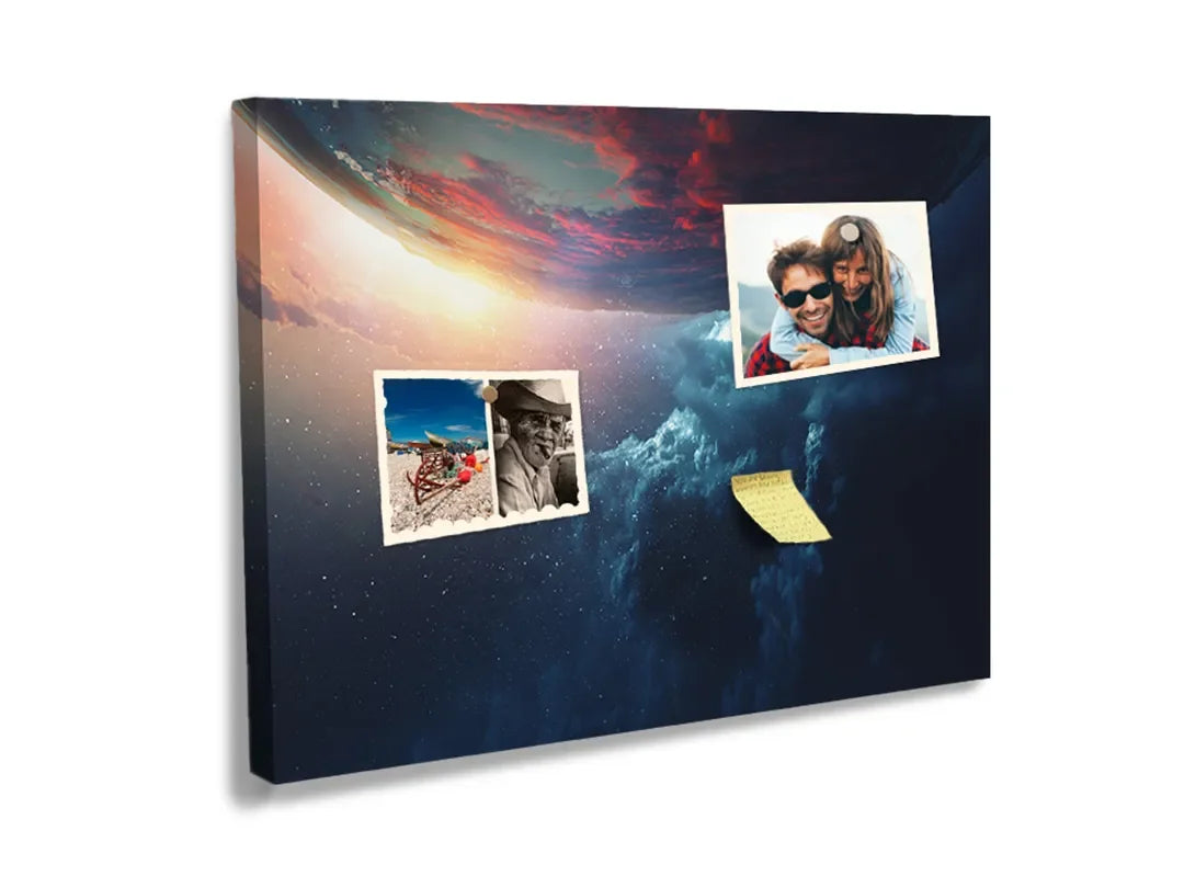 Kurkborden op canvas met dramatische planeet en stormwolken – formaat 60 × 40 cm