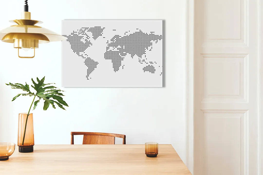 Kurkborden op canvas met wereldkaart opgebouwd uit stippen – formaat 100 × 70 cm