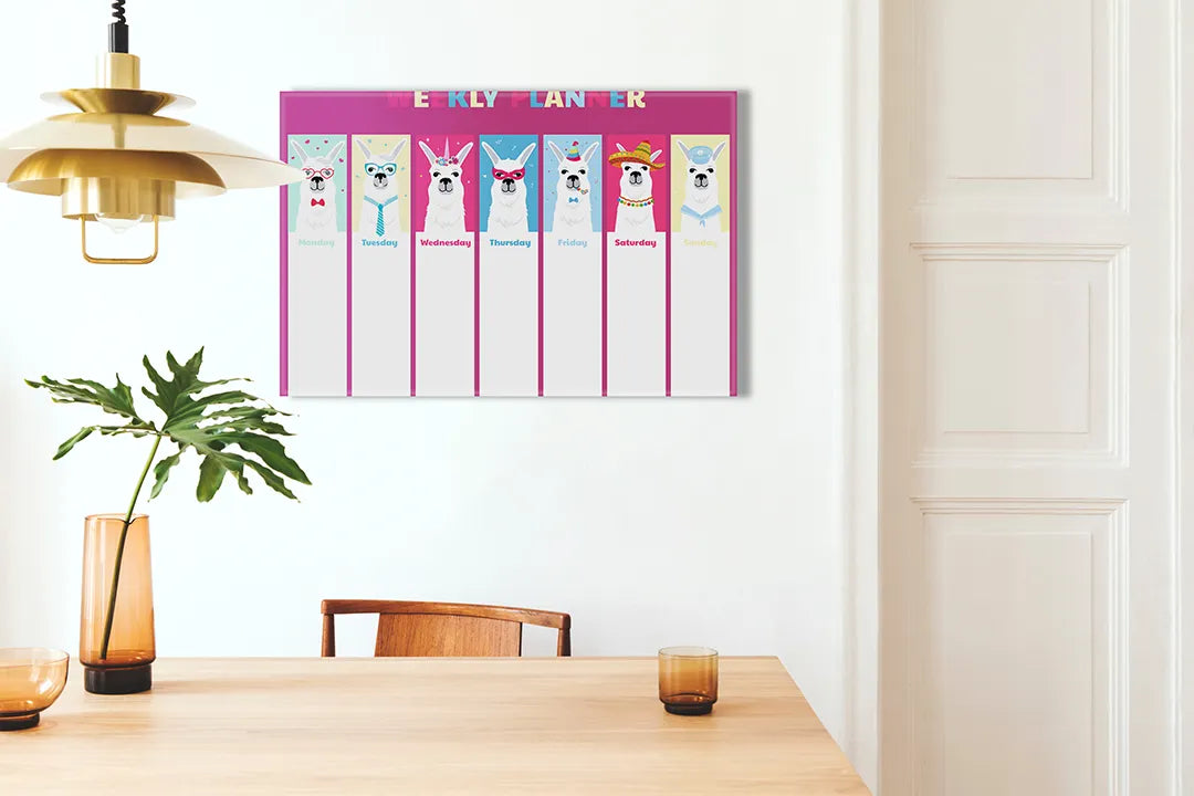 Kurkborden op canvas met roze weekplanner met lama's – formaat 100 × 70 cm