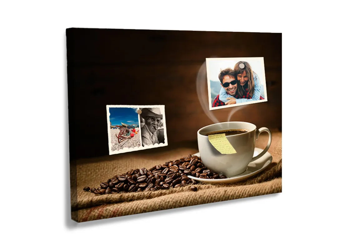 Kurkborden op canvas met warme koffie met koffiebonen – formaat 60 × 40 cm