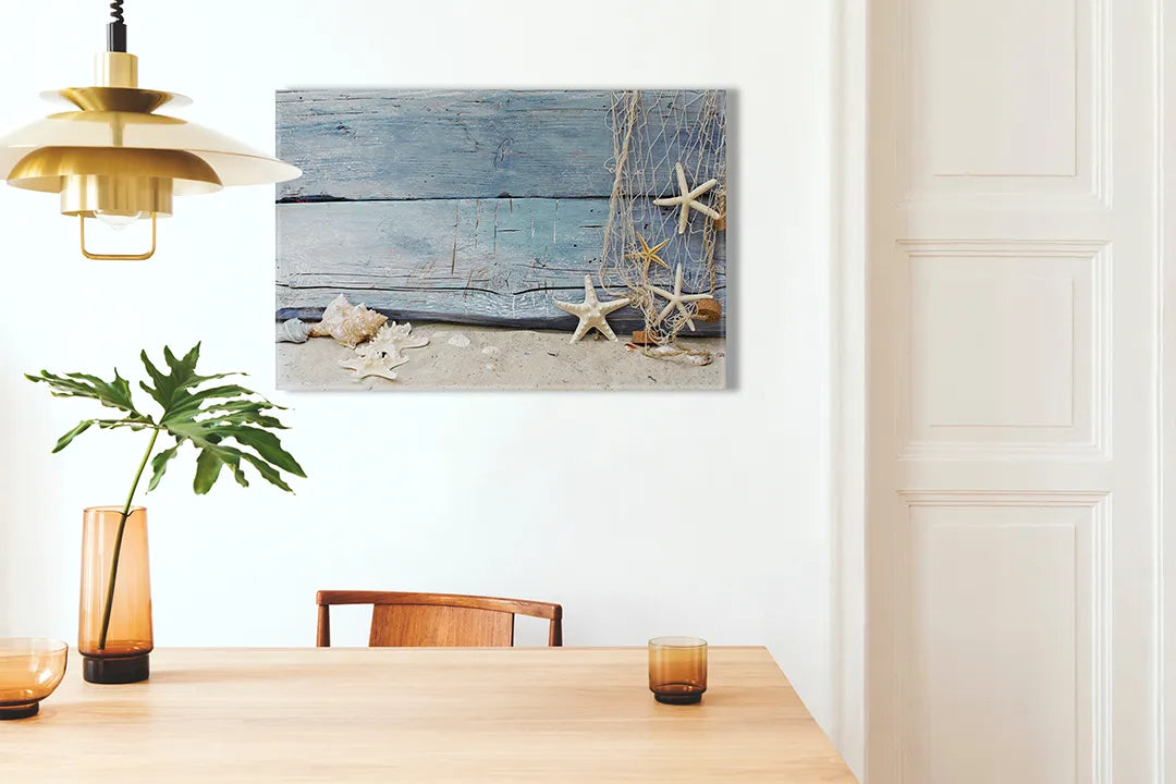 Kurkborden op canvas met strandhout met schelpen en zeesterren – formaat 100 × 70 cm