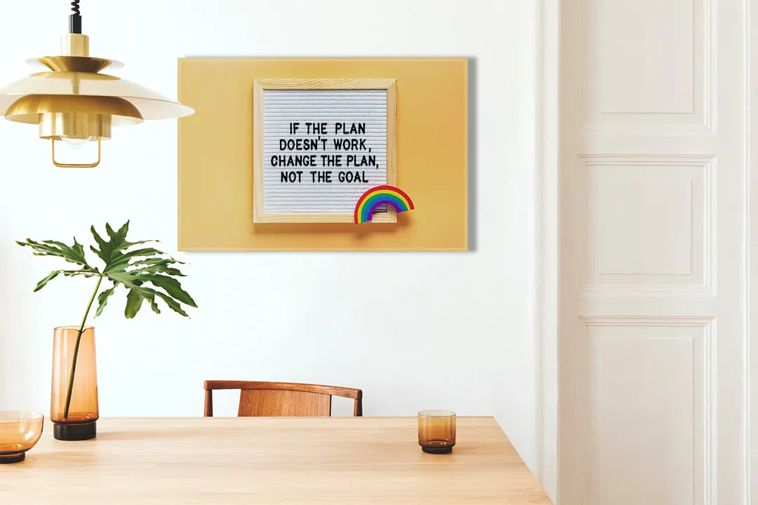 Kurkborden op canvas met quote verander het plan niet het doel – formaat 100 × 70 cm