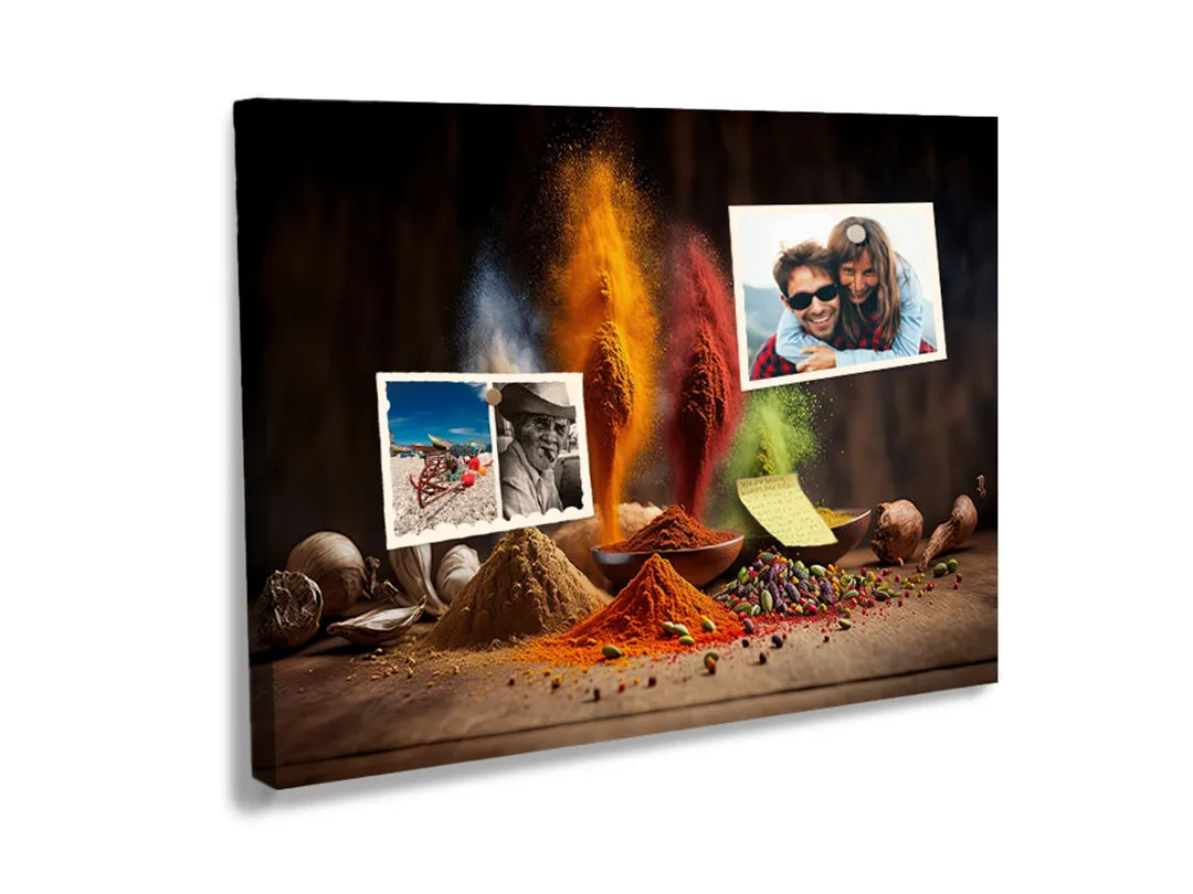 Kurkborden op canvas met kleurrijke kruiden en specerijen in beweging – formaat 60 × 40 cm