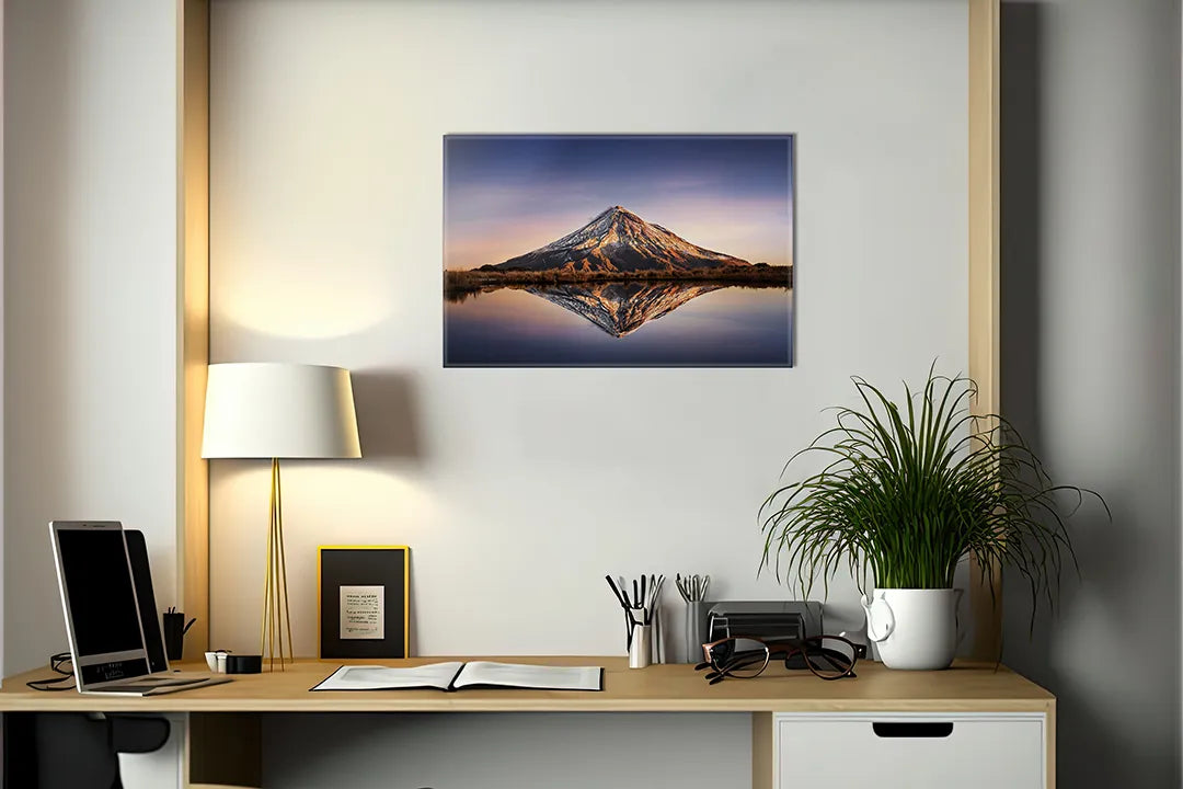 Kurkborden op canvas met berg weerspiegeld in een stil meer – formaat 140 × 100 cm