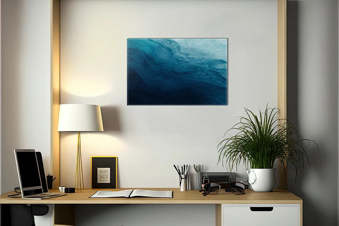 Kurkborden op canvas met diepblauwe abstracte oceaangolven – formaat 140 × 100 cm