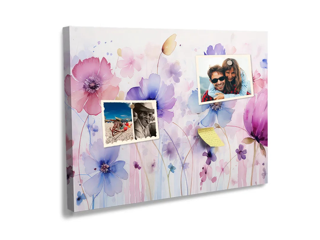 Kurkborden op canvas met aquarelbloemen in roze en paars – formaat 60 × 40 cm