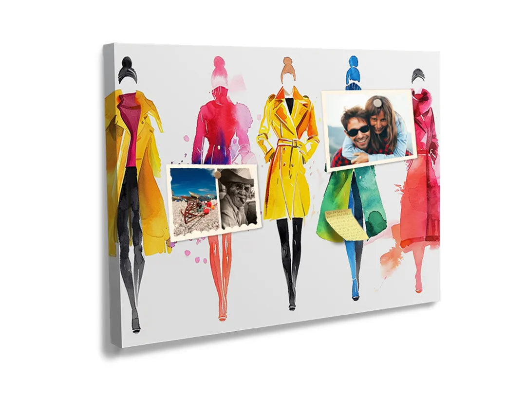 Kurkborden op canvas met modeillustraties met kleurrijke jurken – formaat 60 × 40 cm