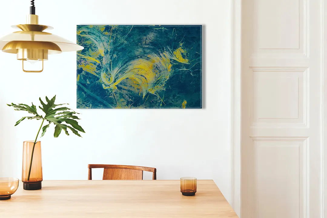 Kurkborden op canvas met abstract landschap in blauw en goud – formaat 100 × 70 cm