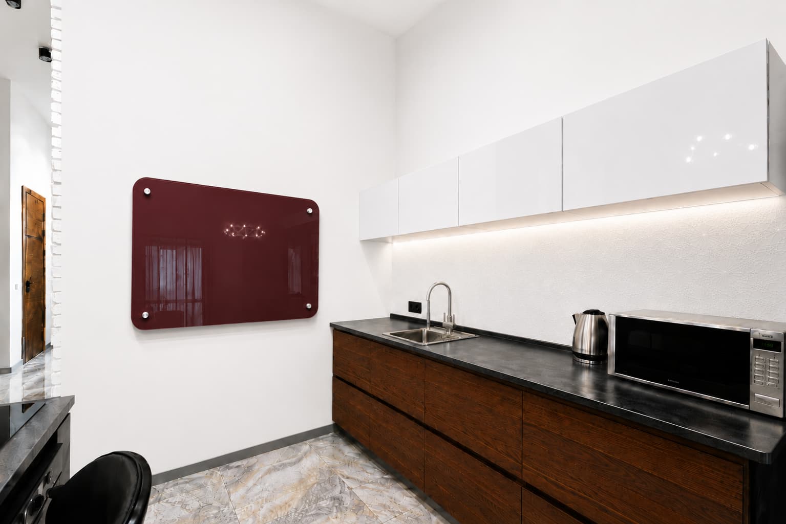 Whiteboard Glas - afgeronde hoeken - Maroon Depth